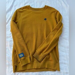 dutch bros crew neck!!